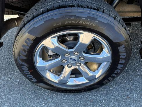 Used 2021 Ford F150 Lariat w/ Equipment Group 502A High image 11