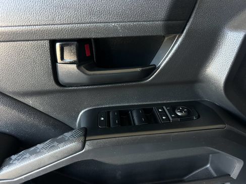 Used 2024 Toyota Tacoma SR5 AWD/4WD image 10