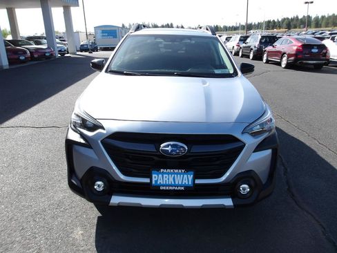 Used 2023 Subaru Outback Limited w/ Popular Package #2 AWD/4WD image 8