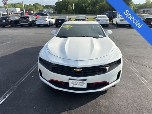 Used 2019 Chevrolet Camaro LT image 2