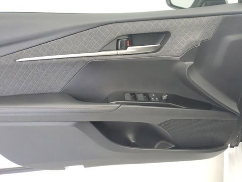 Used 2025 Toyota Camry XLE FWD image 20