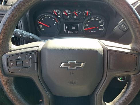 Used 2026 Chevrolet Silverado 1500 Custom Trail Boss w/ LPO, Dark Essentials Package AWD/4WD image 19