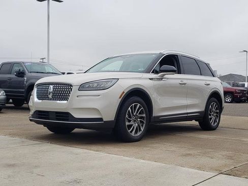 Used 2021 Lincoln Corsair AWD w/ Equipment Group 101A image 4