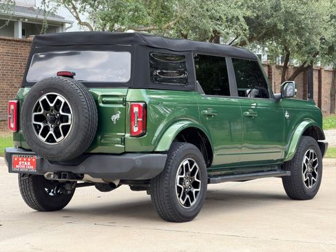 Used 2023 Ford Bronco Outer Banks AWD/4WD image 14