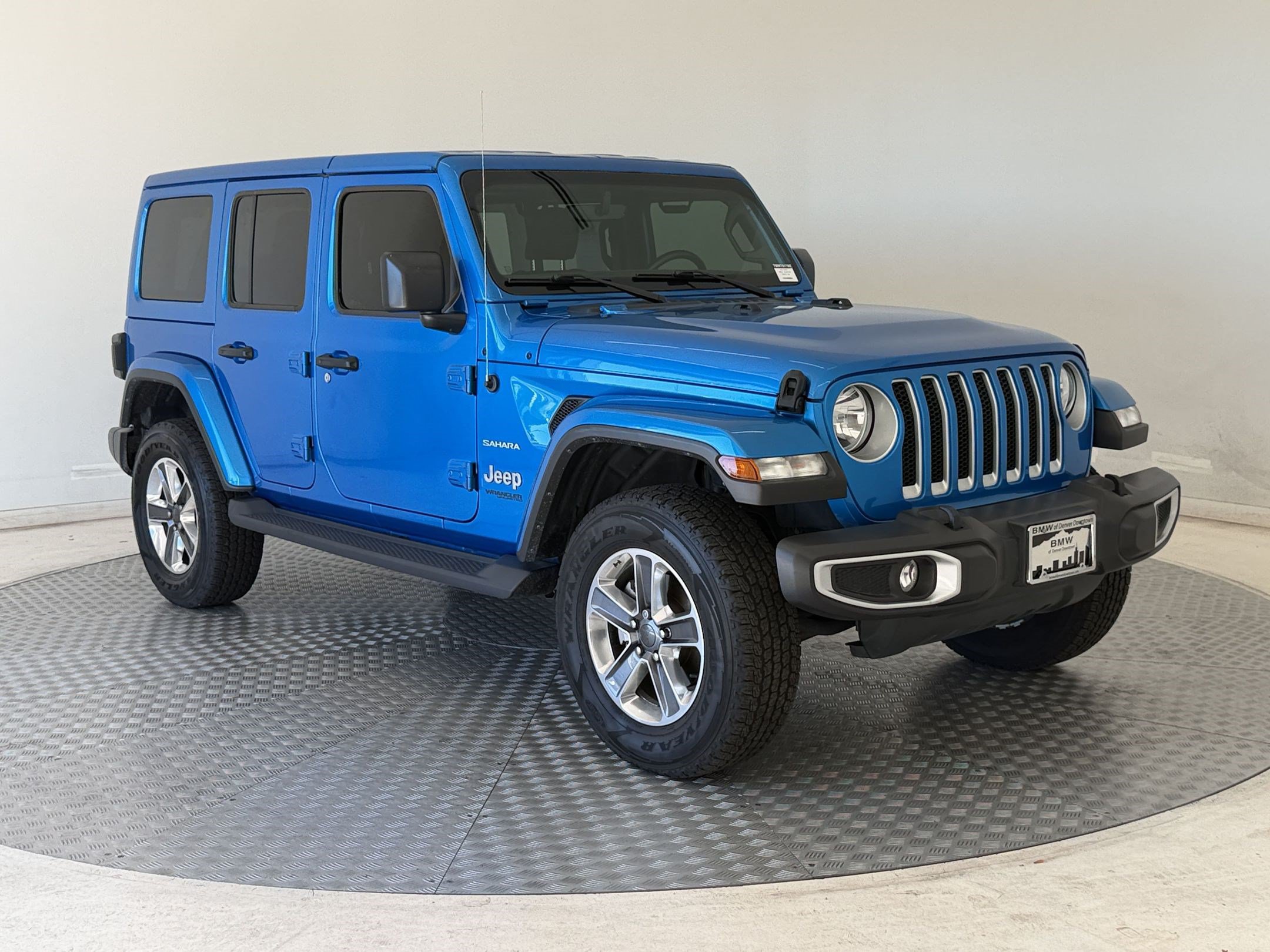 Used 2021 Jeep Wrangler Unlimited Sahara AWD/4WD image 7