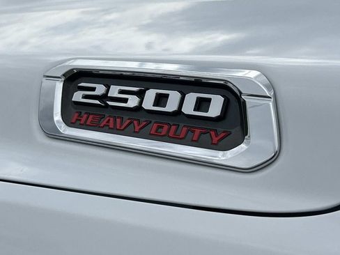 Used 2022 RAM 2500 Tradesman w/ Chrome Appearance Group AWD/4WD image 20