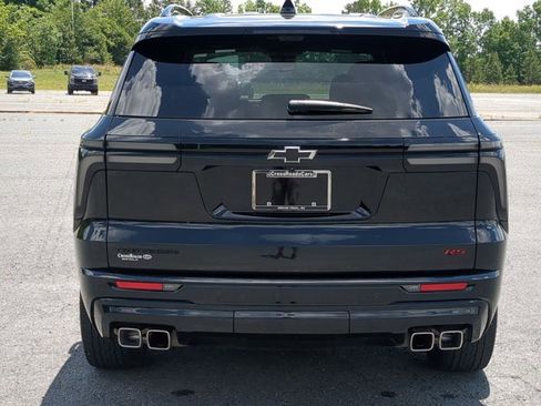 Used 2024 Chevrolet Traverse RS FWD image 5