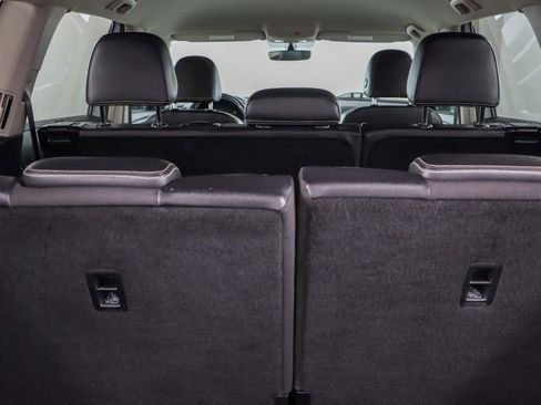 Used 2023 Volkswagen Atlas SE image 30