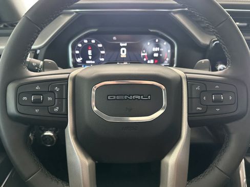 Used 2024 GMC Sierra 1500 Denali w/ Denali Reserve Package AWD/4WD image 25