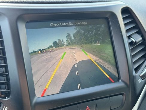 Used 2014 Jeep Cherokee Limited FWD image 18