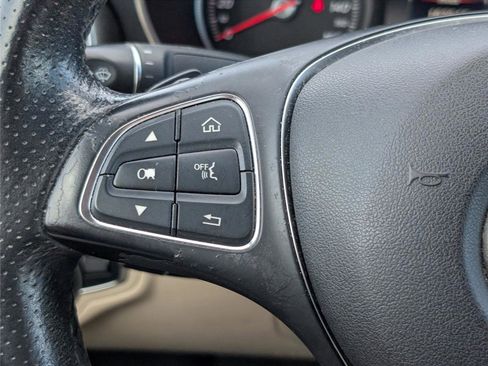 Used 2018 Mercedes-Benz C 300 Sedan image 22