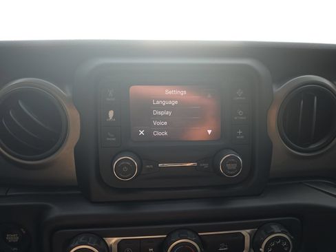 Used 2021 Jeep Wrangler Unlimited Sport AWD/4WD image 21
