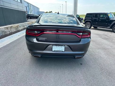 Used 2020 Dodge Charger SXT w/ Plus Group RWD image 4