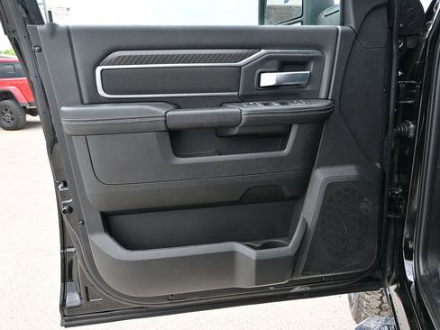 New 2026 RAM 2500 Big Horn AWD/4WD image 7