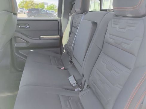 Used 2023 Nissan Frontier PRO-4X w/ Pro Convenience Package AWD/4WD image 9