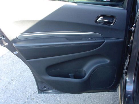 Used 2020 Dodge Durango GT RWD image 16