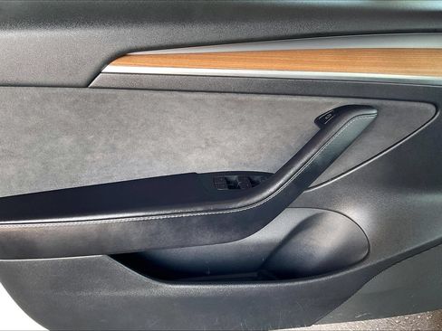Used 2021 Tesla Model 3 Standard Range Plus RWD image 19