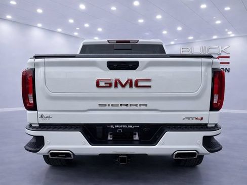 Used 2023 GMC Sierra 1500 AT4 w/ AT4 Preferred Package AWD/4WD image 8
