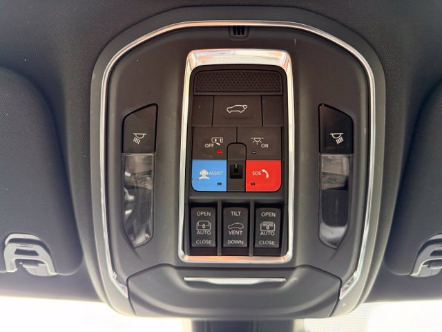 Used 2024 Jeep Wagoneer Series II w/ Convenience Group I AWD/4WD image 19