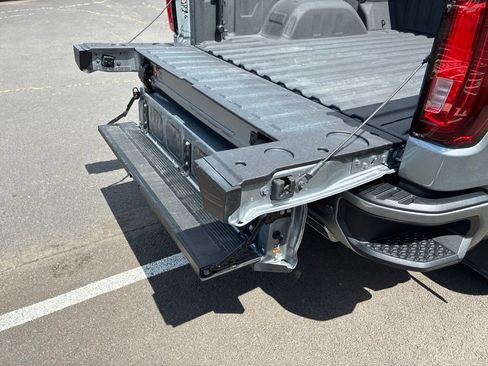 Used 2024 GMC Sierra 1500 AT4 w/ Technology Package AWD/4WD image 13