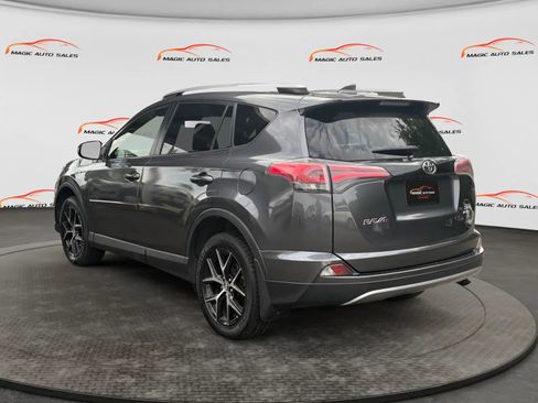 Used 2018 Toyota RAV4 SE w/ Power Extra Value Package AWD/4WD image 8