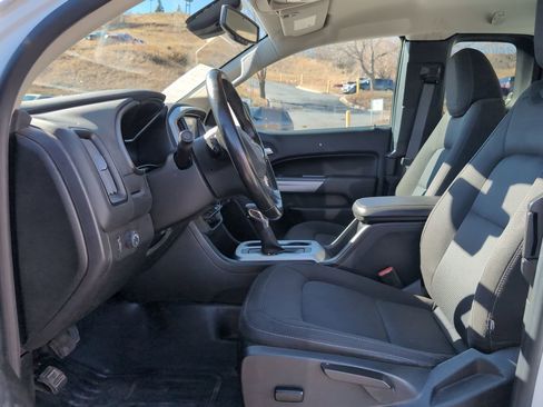 Used 2022 Chevrolet Colorado LT w/ Fleet Safety Package image 11