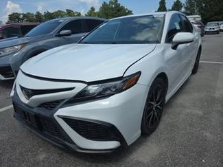 Used 2021 Toyota Camry SE FWD video 1