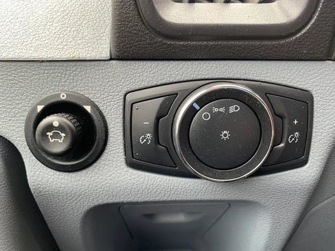 Used 2018 Ford Transit 350 XL RWD image 19