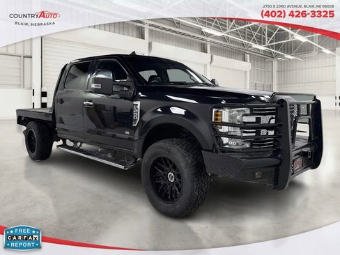 Used 2019 Ford F250 Lariat w/ Chrome Package image 8
