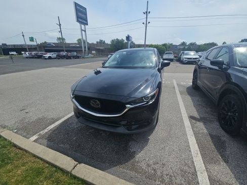 Used 2018 MAZDA CX-5 Touring w/ Preferred Equipment Package AWD/4WD image 5
