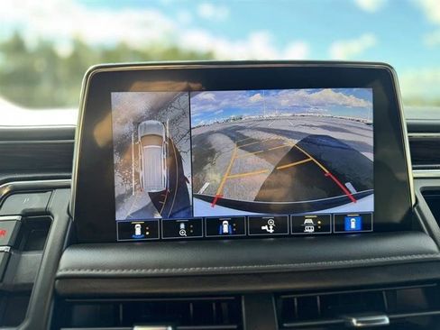 Used 2021 Chevrolet Tahoe Z71 w/ Z71 Signature Package image 28