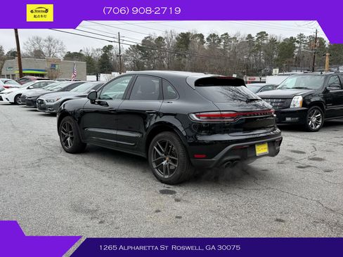Used 2023 Porsche Macan Turbo image 5