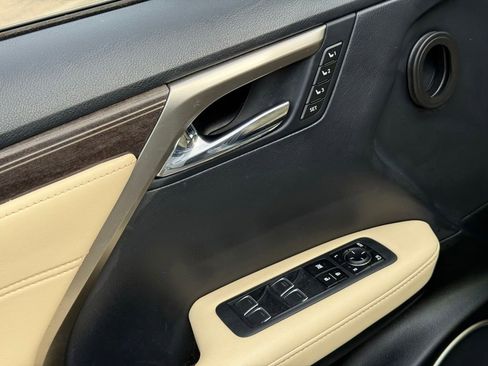Certified 2022 Lexus RX 350L Luxury w/ Accessory Package (Z1) FWD image 24