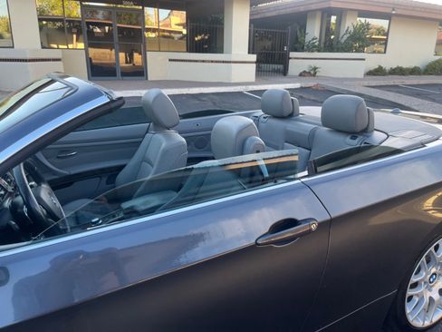 Used 2008 BMW 328i Convertible image 4