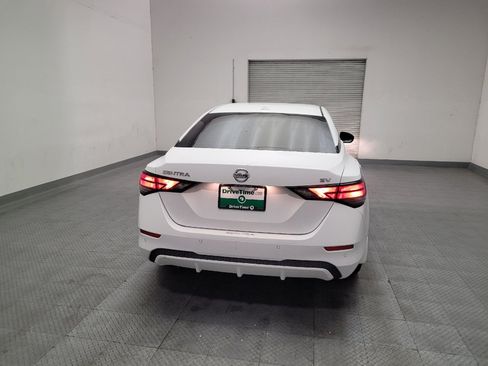 Used 2021 Nissan Sentra SV FWD image 7
