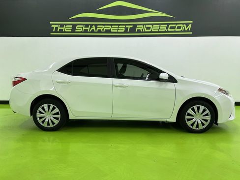 Used 2014 Toyota Corolla LE FWD image 11