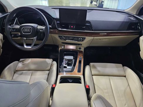 Used 2024 Audi Q5 e Premium w/ Convenience Package AWD/4WD image 20