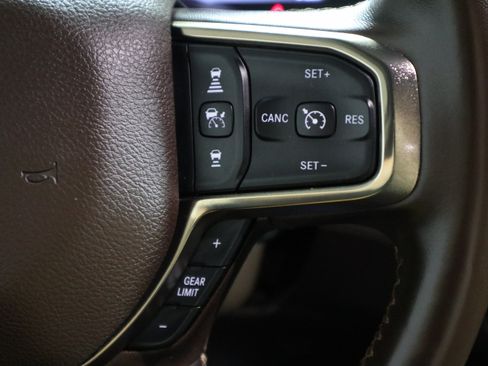 Used 2025 RAM 2500 Limited AWD/4WD image 27