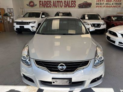 Used 2012 Nissan Altima 3.5 SR w/ Technology Pkg