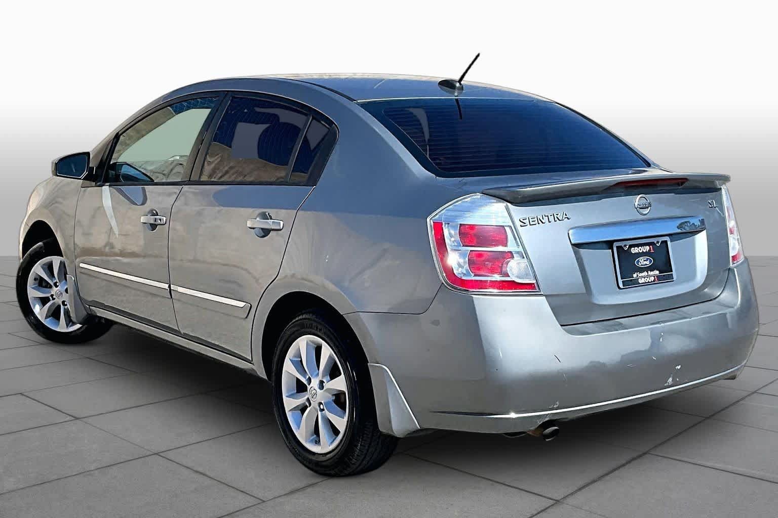 Used 2012 Nissan Sentra 2.0 SL FWD image 12
