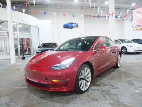 Used 2019 Tesla Model 3 Long Range image 4