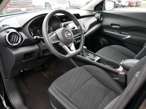 Used 2022 Nissan Kicks SV FWD image 13
