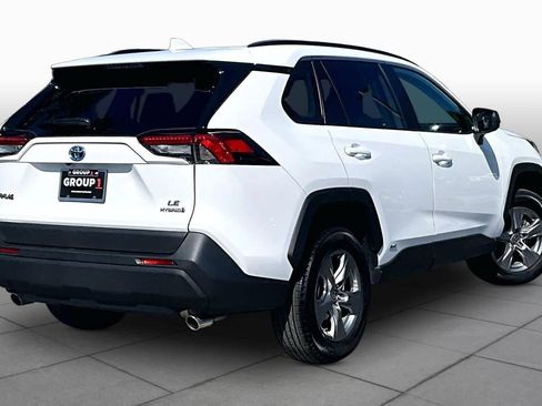 Used 2024 Toyota RAV4 LE AWD/4WD image 13