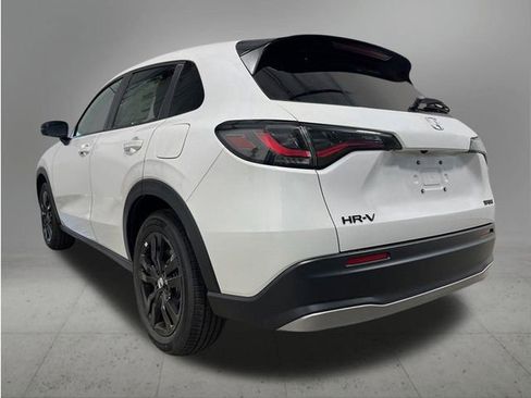New 2026 Honda HR-V Sport image 3