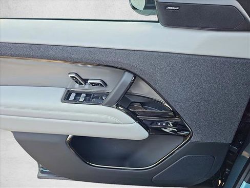 New 2025 Land Rover Range Rover Sport SE image 27