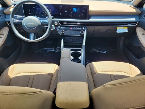 New 2025 Hyundai Sonata Limited image 10