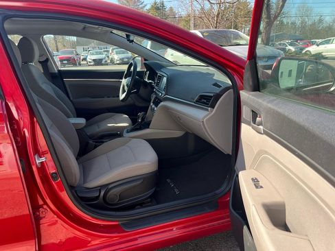 Used 2020 Hyundai Elantra Value Edition FWD image 13