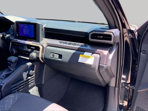 Used 2026 Toyota Tacoma SR5 RWD image 18