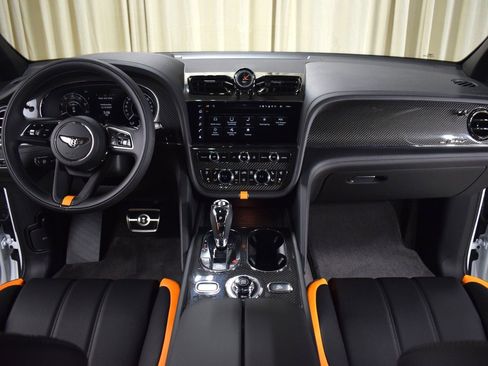 New 2026 Bentley Bentayga Extended Wheelbase AWD/4WD image 2