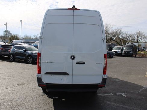 Used 2023 Mercedes-Benz Sprinter 2500 image 30
